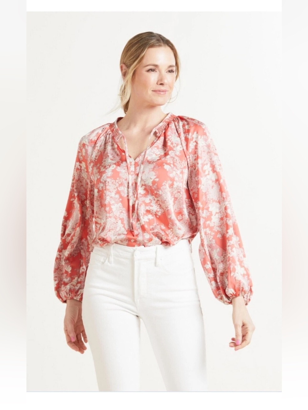 Evereve Top Blouse Satin Floral Coral Salmon Medium M
